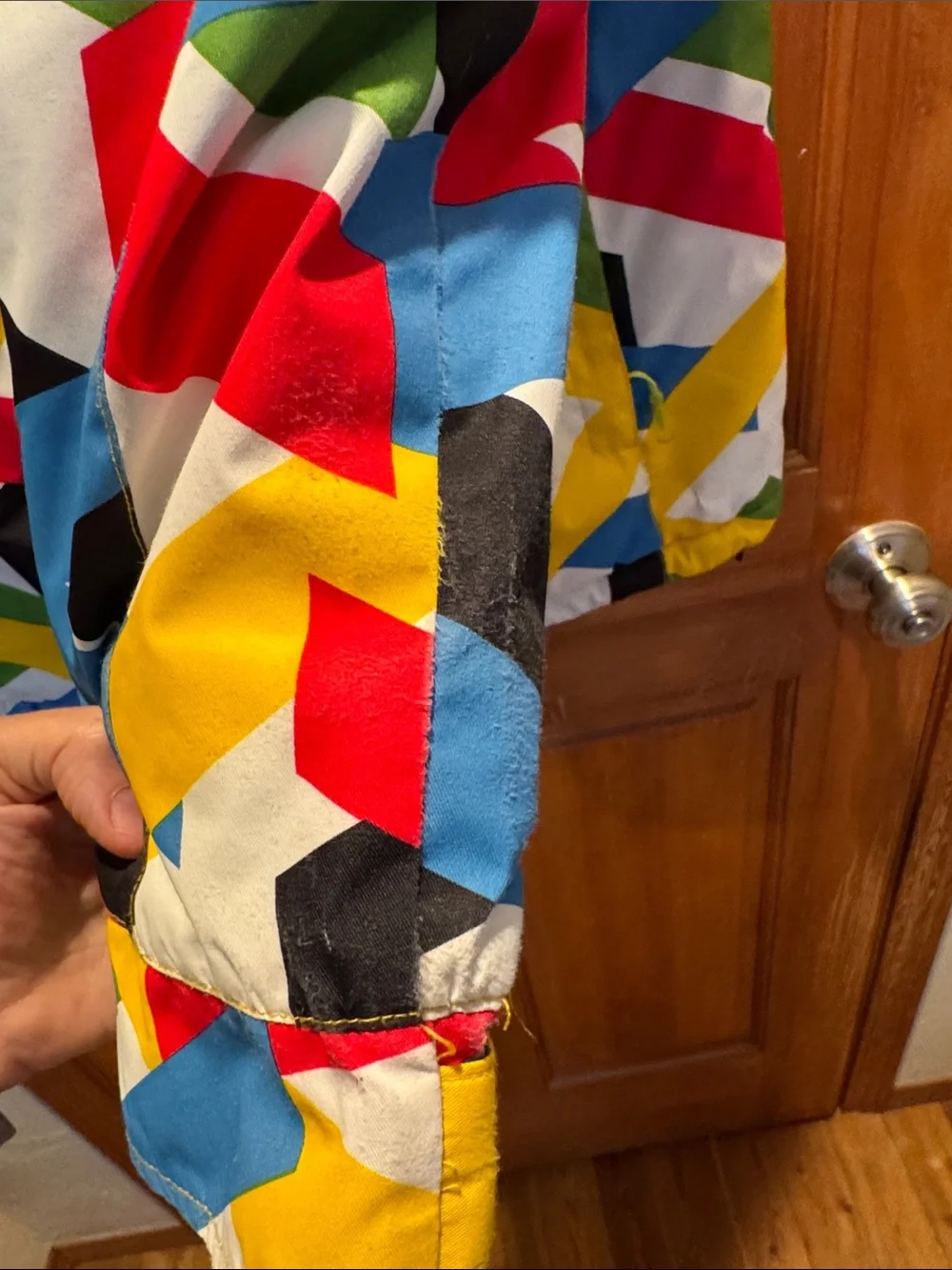Wild Snow Multi-Color Geometric Ski Snowboard Jacket - Youth XL